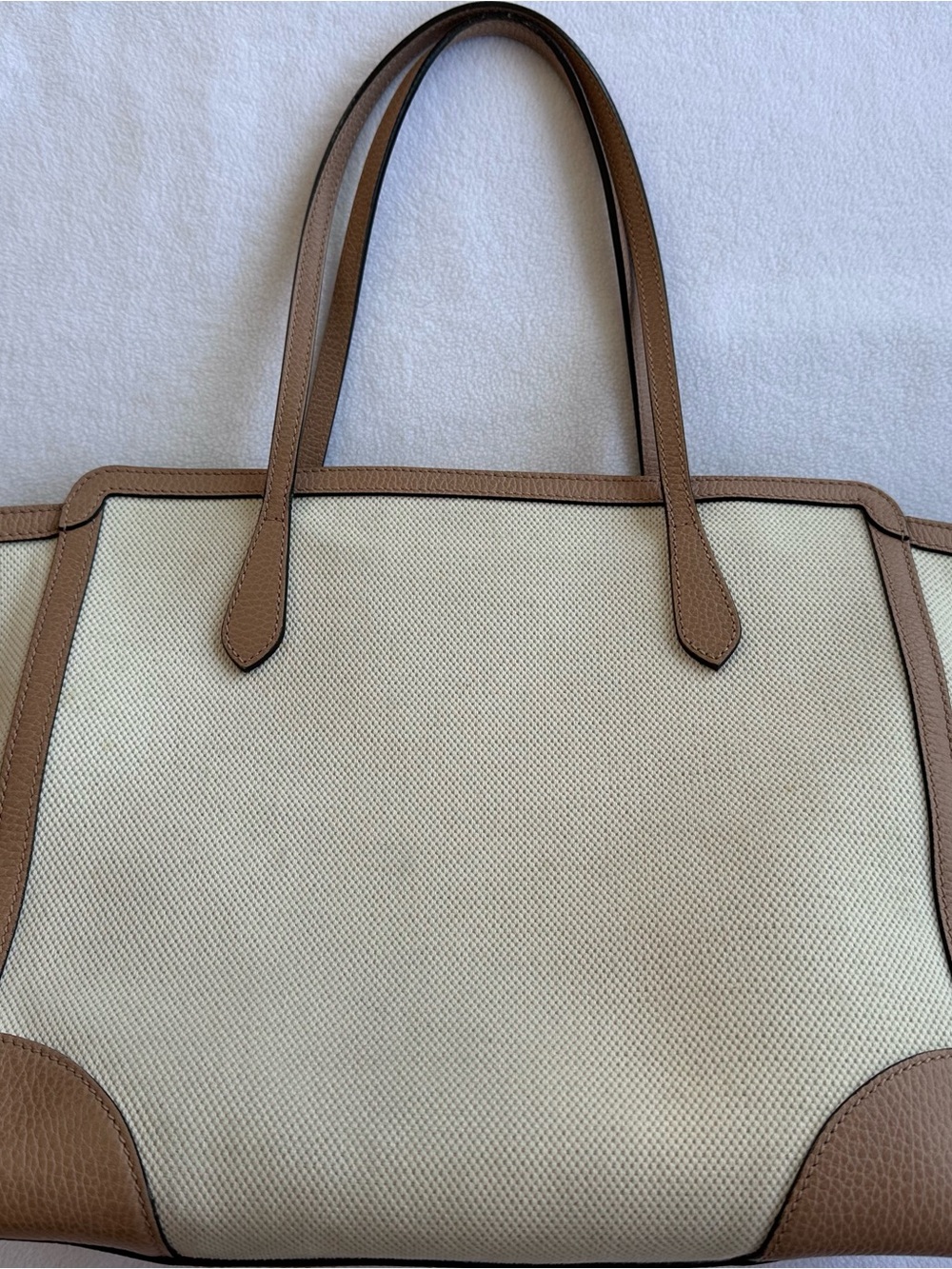 Gucci Cream Canvas Tote with Tan Leather Trim - Picture 2 of 9